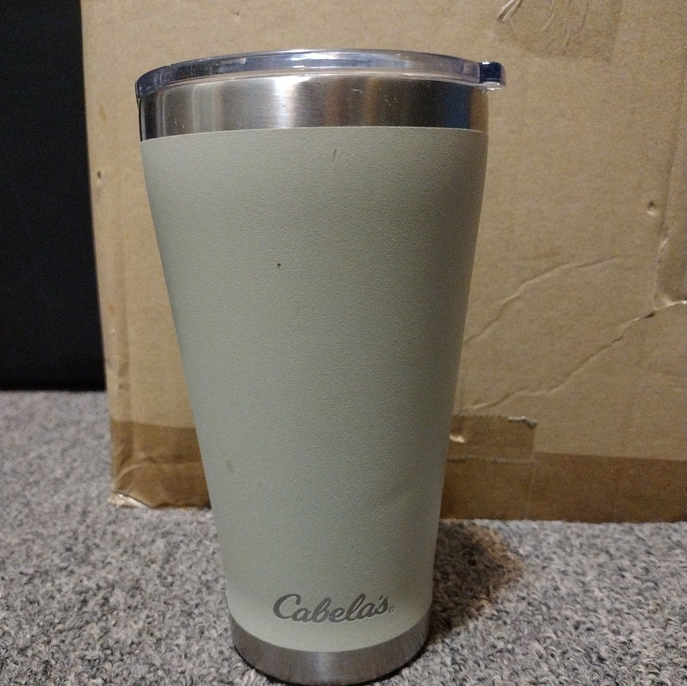 Cabela's Tan Tumbler 26 OZ